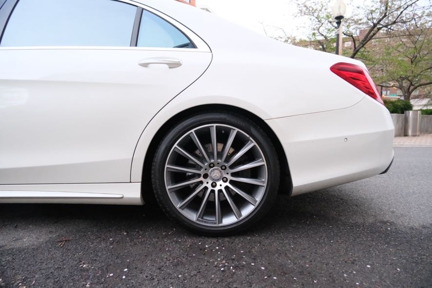 Vehicle image 9 of 51
