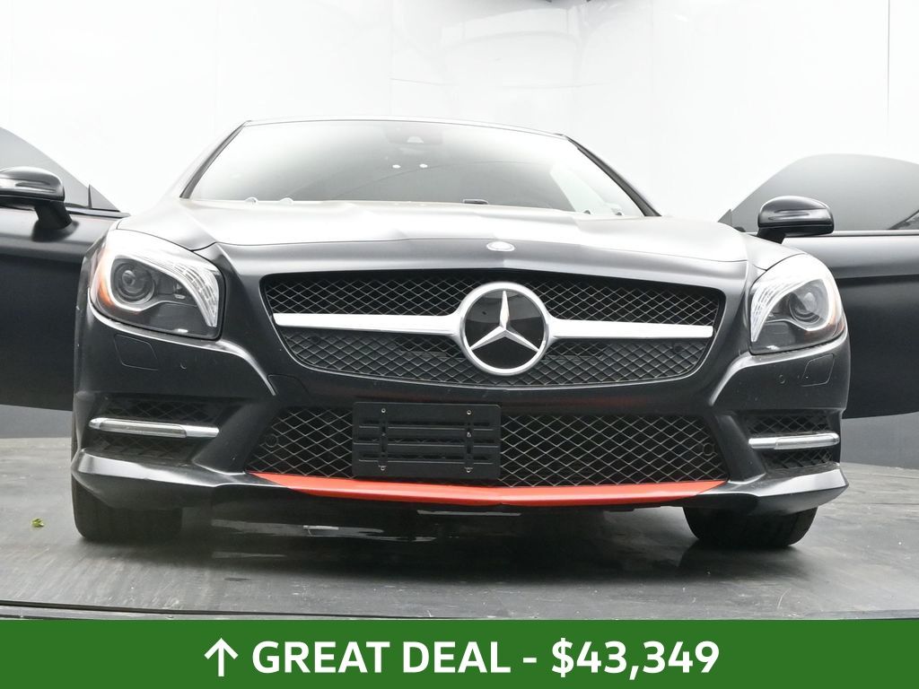 Vehicle image 12 of 80