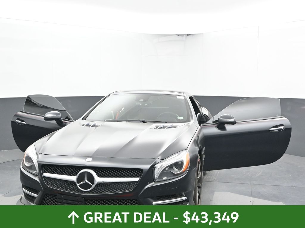 Vehicle image 4 of 80