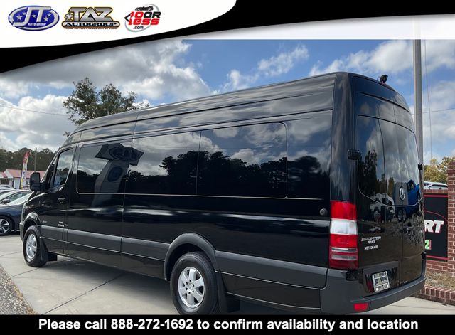 Vehicle image 7 of 23