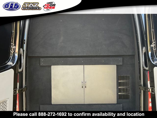 Vehicle image 13 of 23