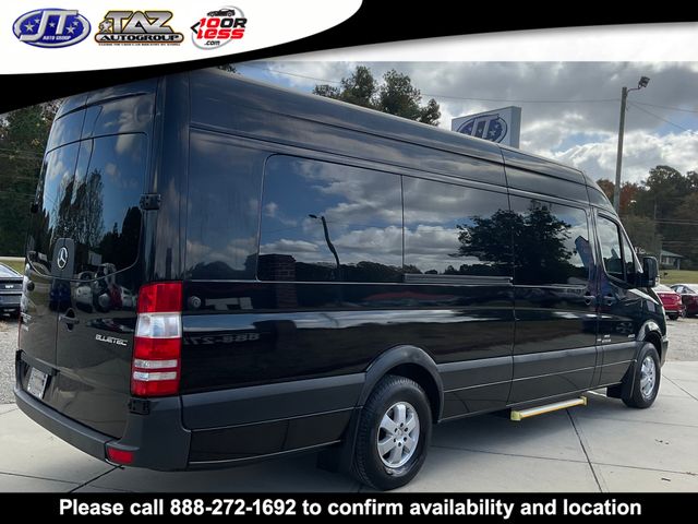 Vehicle image 6 of 23