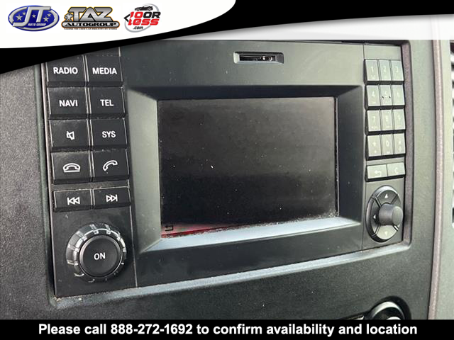 Vehicle image 16 of 20