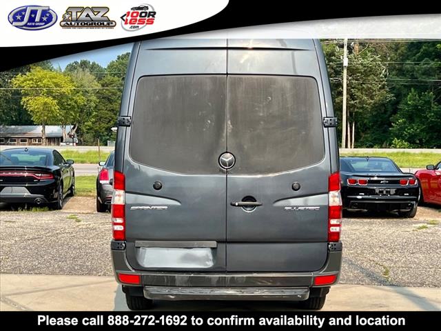 Vehicle image 6 of 20