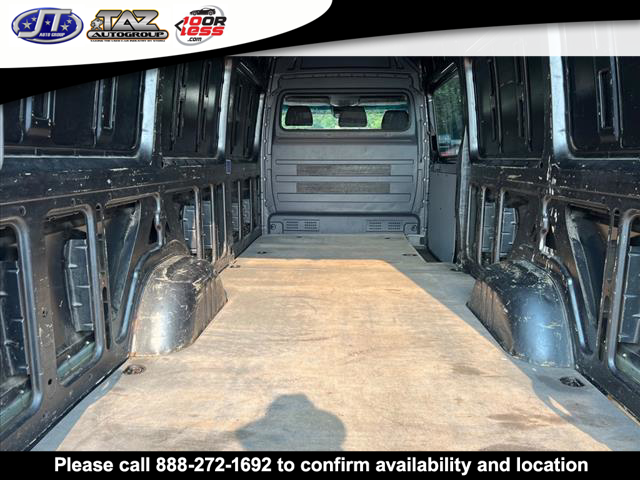 Vehicle image 7 of 20