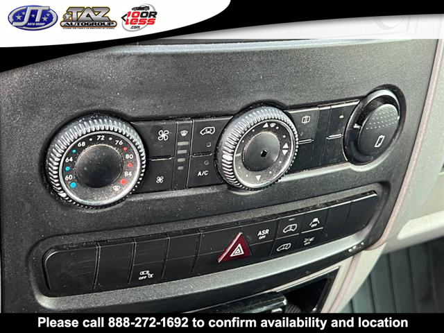 Vehicle image 17 of 20