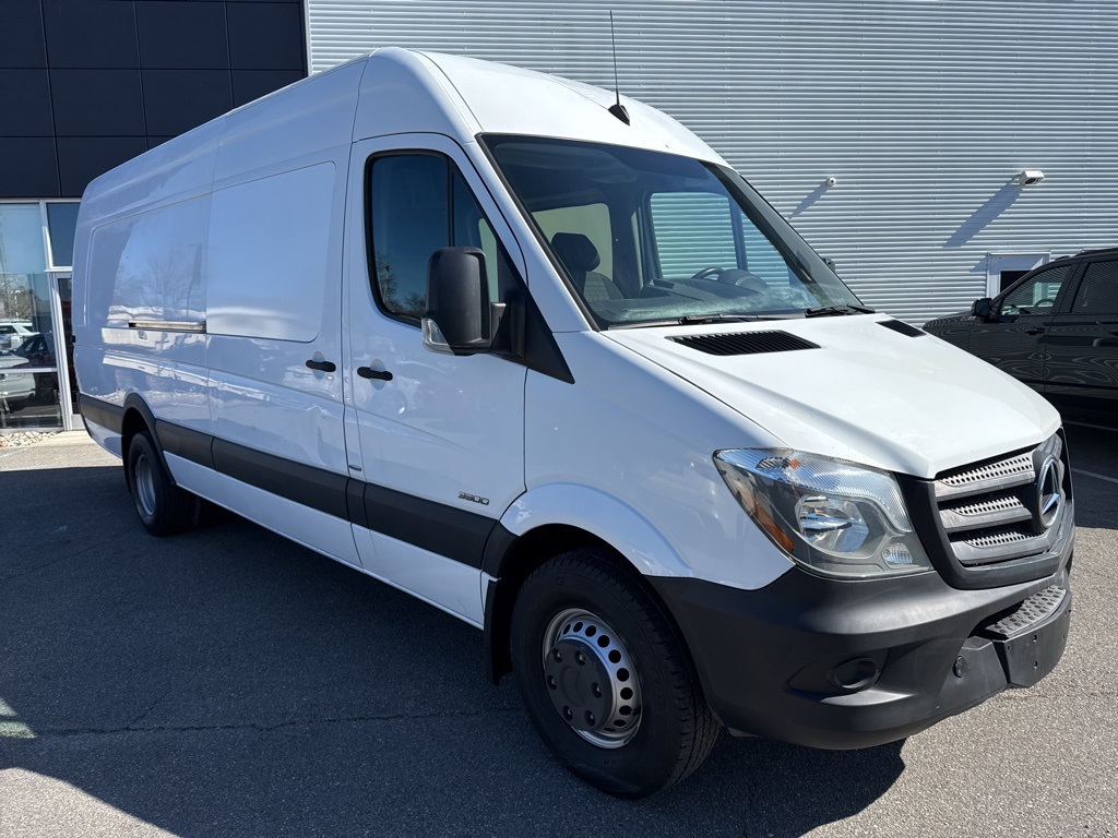 Vehicle image 2 of 16