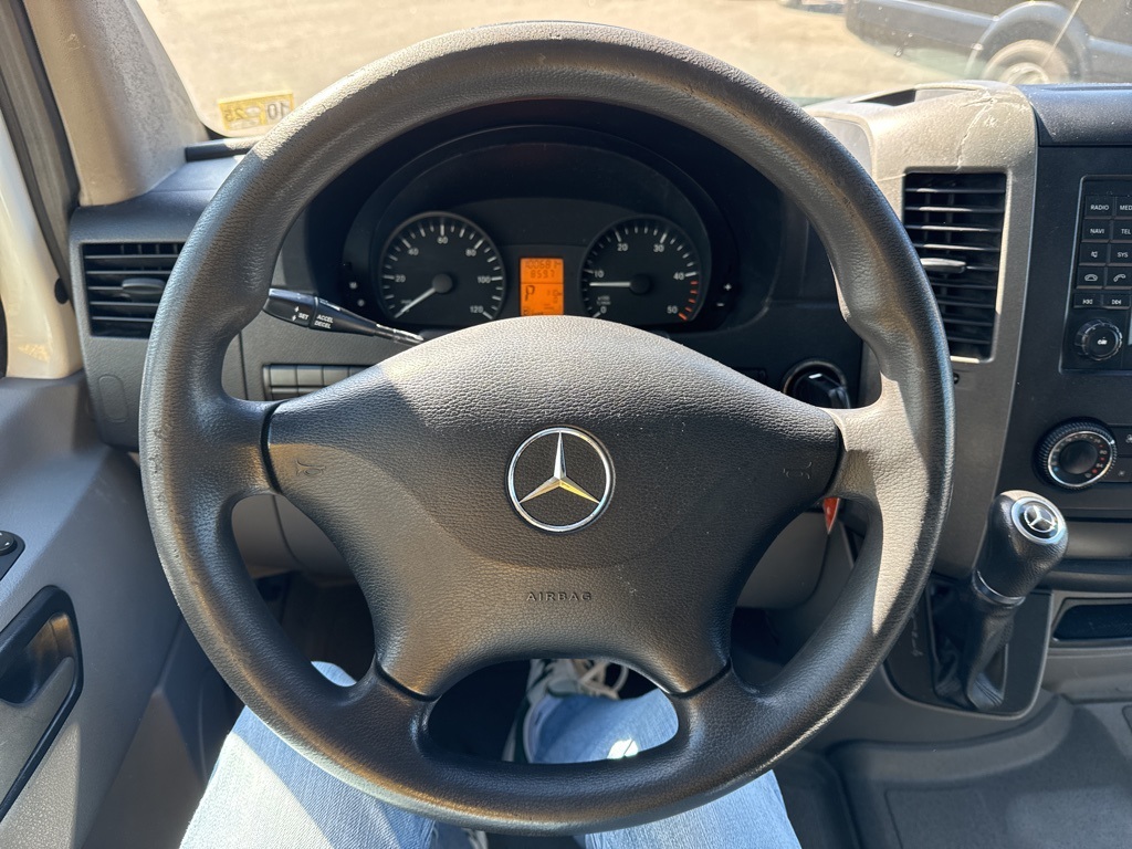Vehicle image 8 of 16
