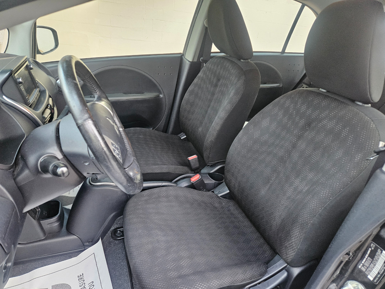 Vehicle image 13 of 24