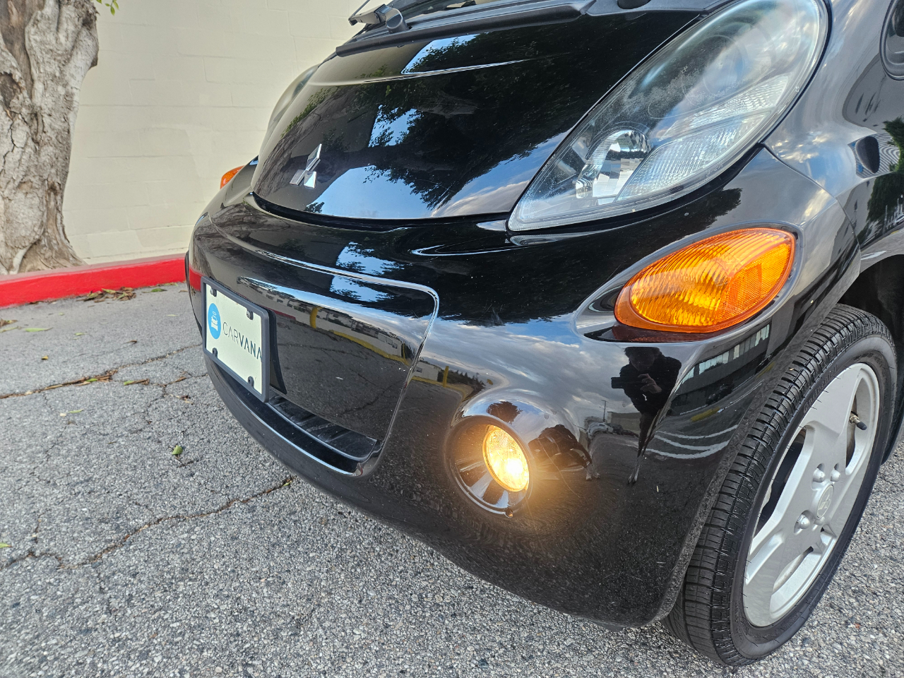 Vehicle image 4 of 24