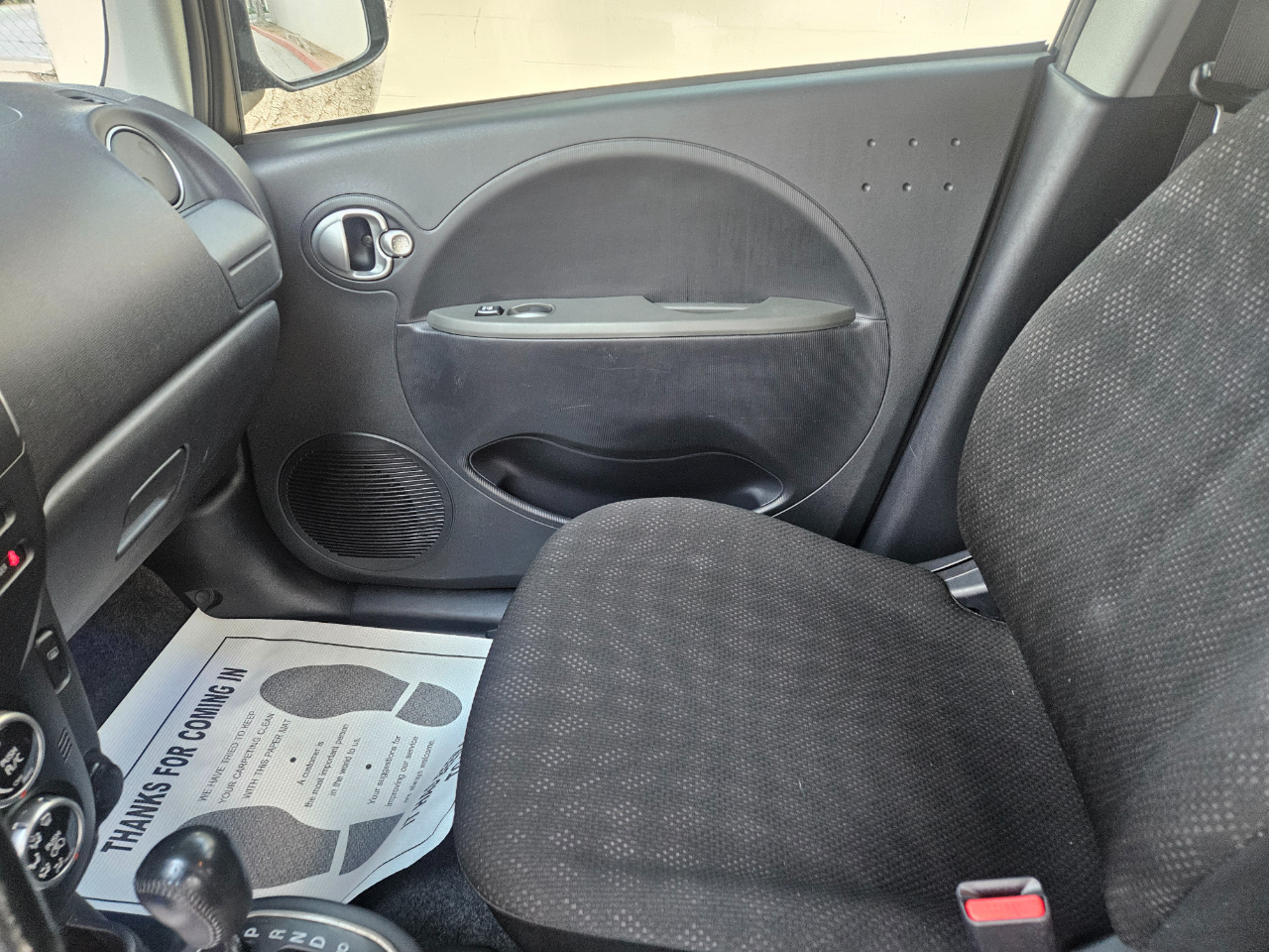 Vehicle image 18 of 24