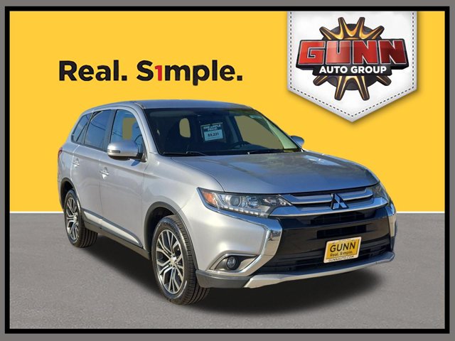 2016 Mitsubishi Outlander SE Image 1 of 27