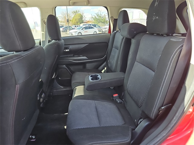 Vehicle image 15 of 25