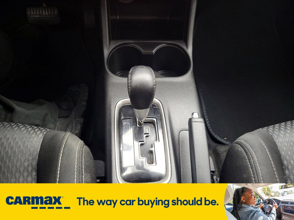 Vehicle image 21 of 26
