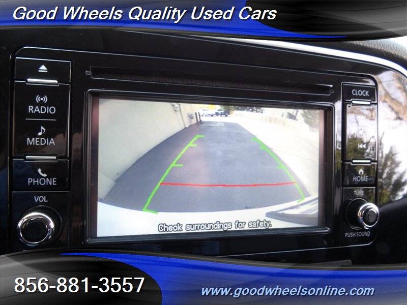Vehicle image 26 of 33