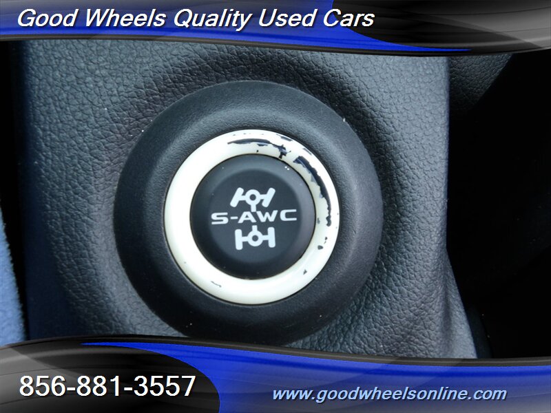 Vehicle image 29 of 33