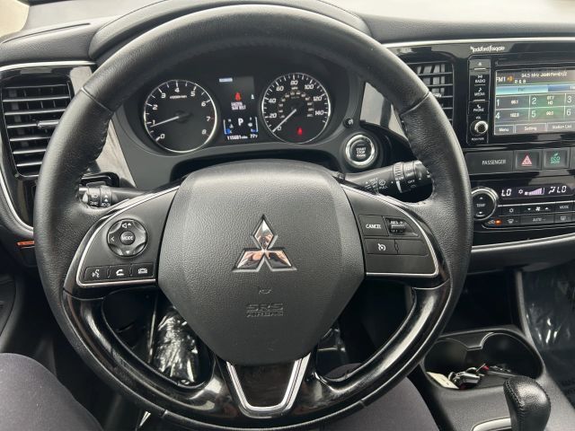 Vehicle image 28 of 29