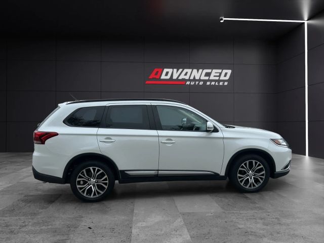 Vehicle image 4 of 29