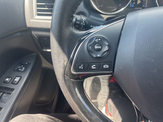 2016 Mitsubishi Outlander Sport ES 2.0 Image 21 of 26