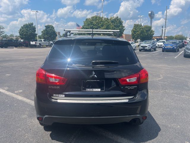 2016 Mitsubishi Outlander Sport ES 2.0 Image 6 of 26