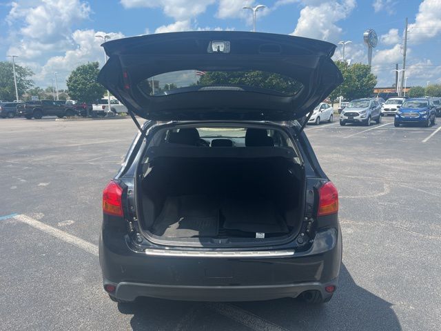 2016 Mitsubishi Outlander Sport ES 2.0 Image 10 of 26