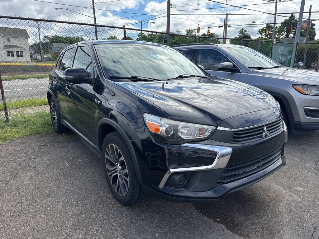 2016 Mitsubishi Outlander Sport ES 2.0 Image 3 of 3