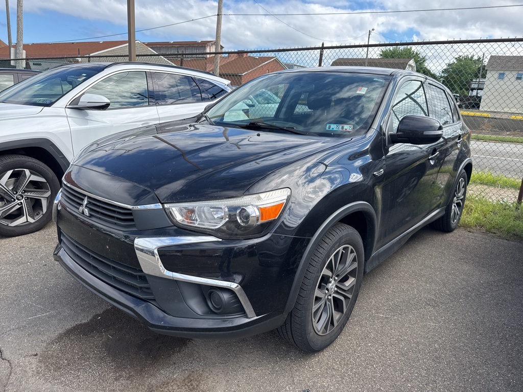 2016 Mitsubishi Outlander Sport ES 2.0 Image 1 of 3