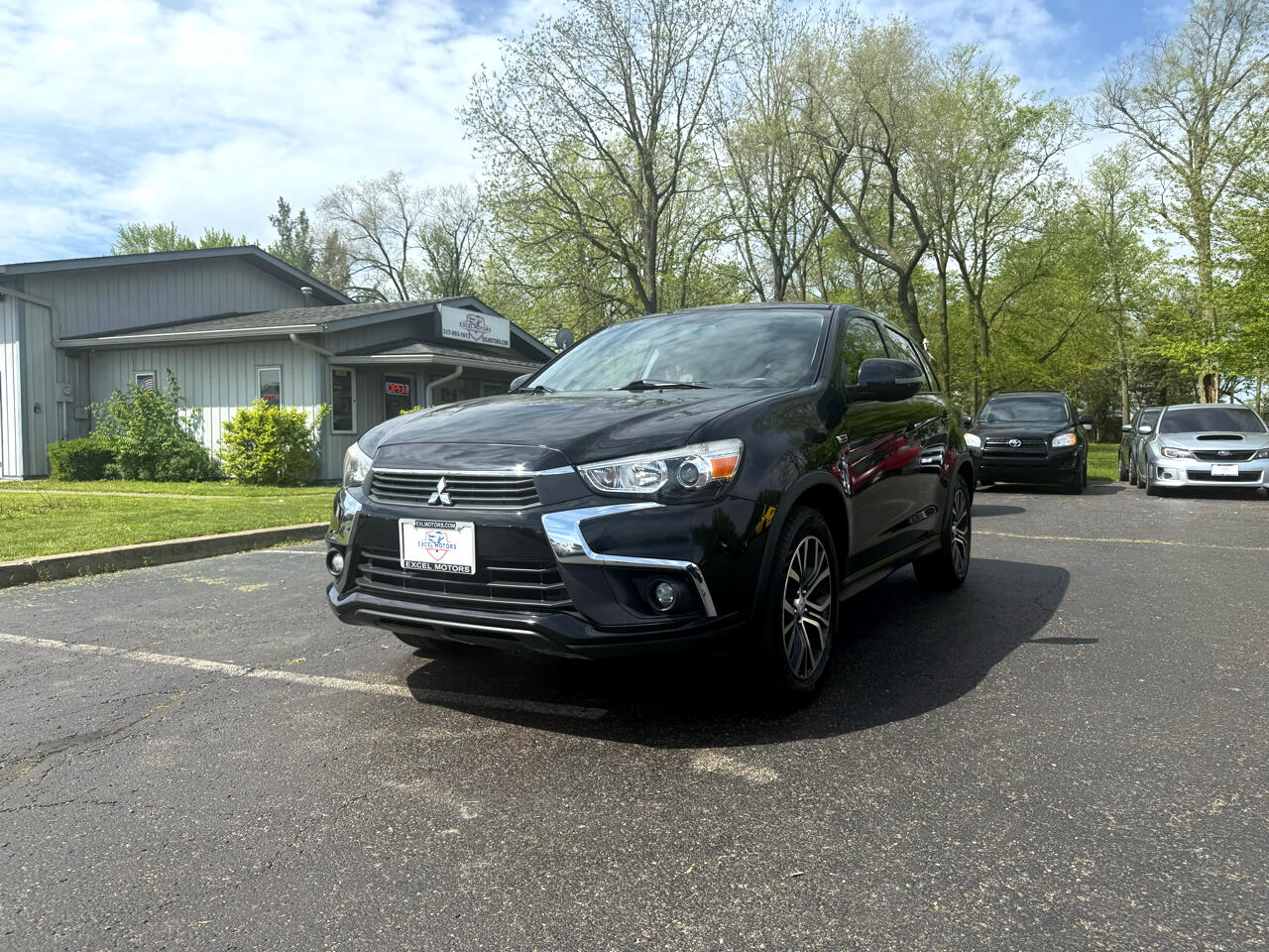 Vehicle image 4 of 55