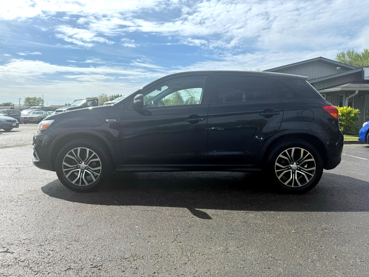 Vehicle image 23 of 55