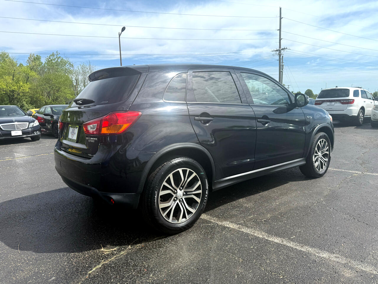 Vehicle image 17 of 55