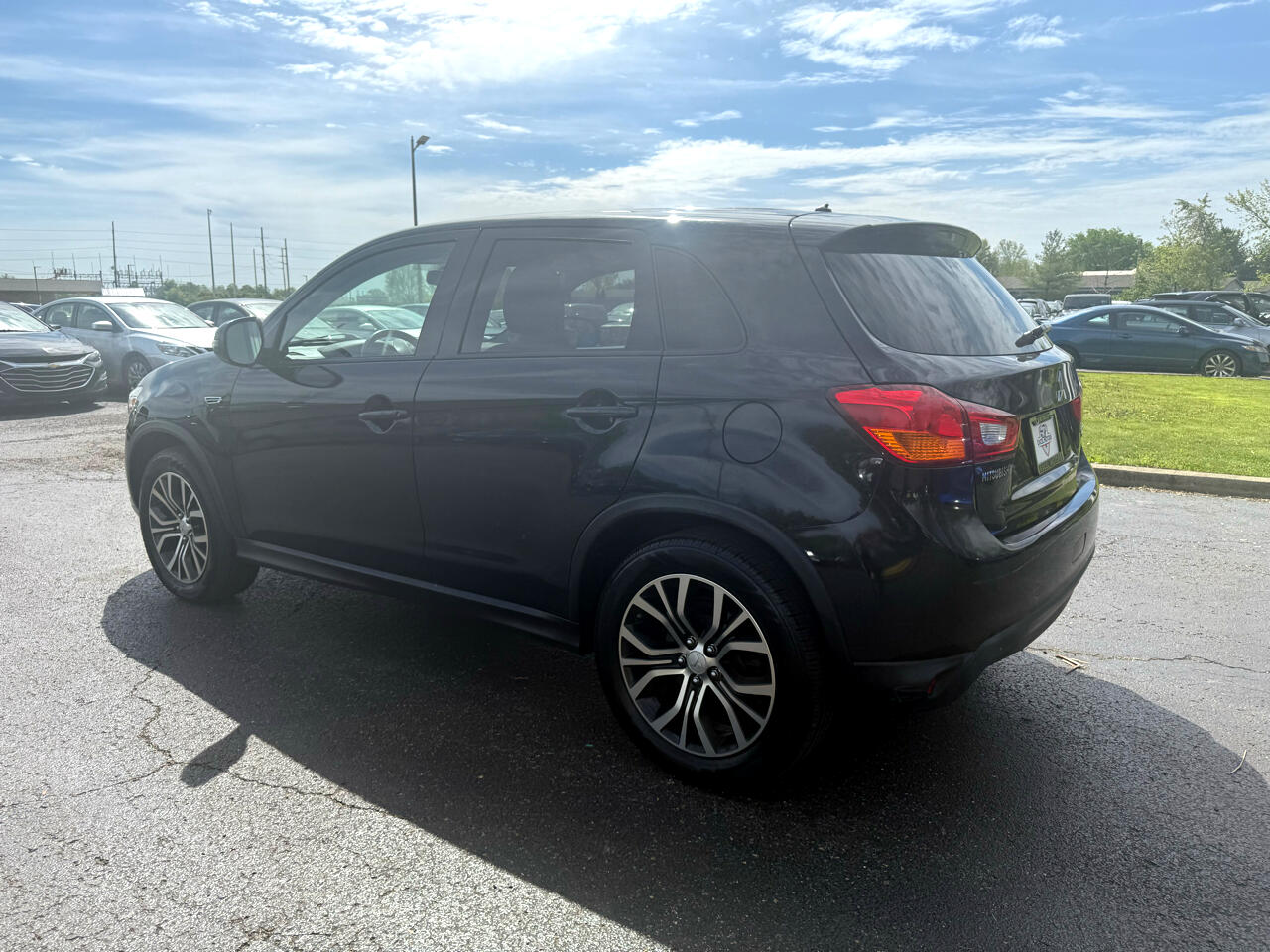 Vehicle image 21 of 55
