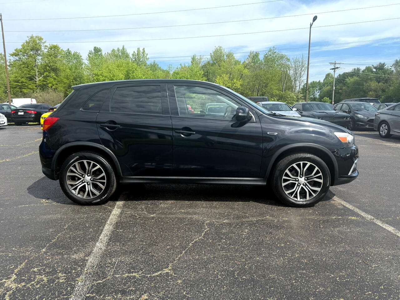 Vehicle image 13 of 55
