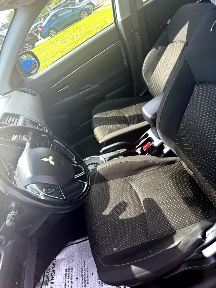 Vehicle image 31 of 55