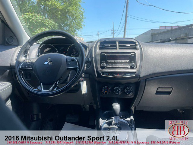 2016 Mitsubishi Outlander Sport Image 11 of 14