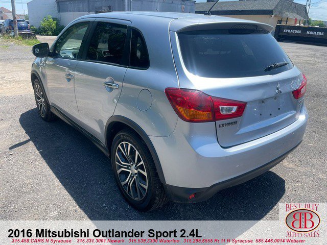 2016 Mitsubishi Outlander Sport Image 7 of 14