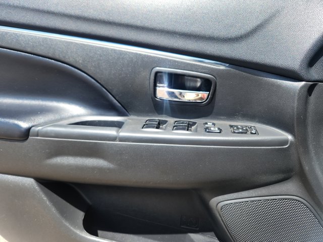 2016 Mitsubishi Outlander Sport GT 2.4 Image 18 of 23