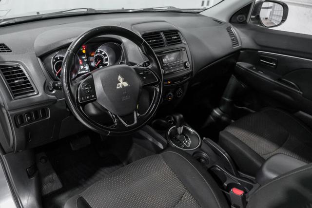Vehicle image 22 of 60