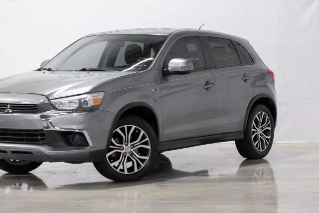 Vehicle image 1 of 60