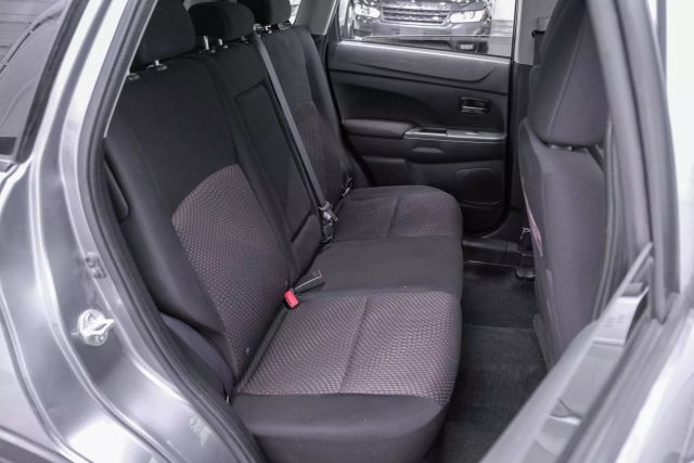 Vehicle image 39 of 60