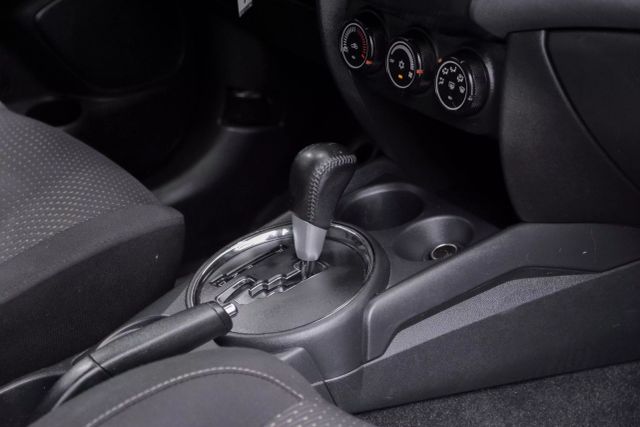 Vehicle image 34 of 60