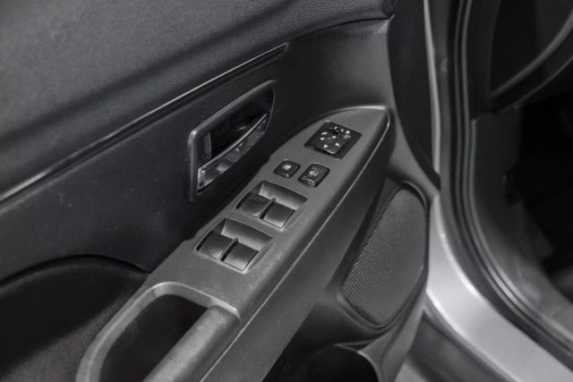 Vehicle image 44 of 60