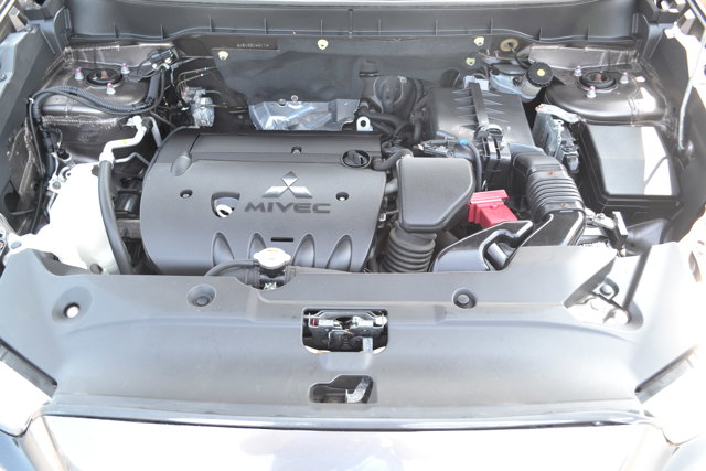 2016 Mitsubishi Outlander Sport SE 2.4 Image 18 of 20