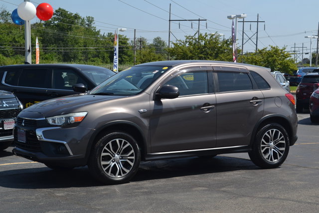 2016 Mitsubishi Outlander Sport SE 2.4 Image 1 of 20