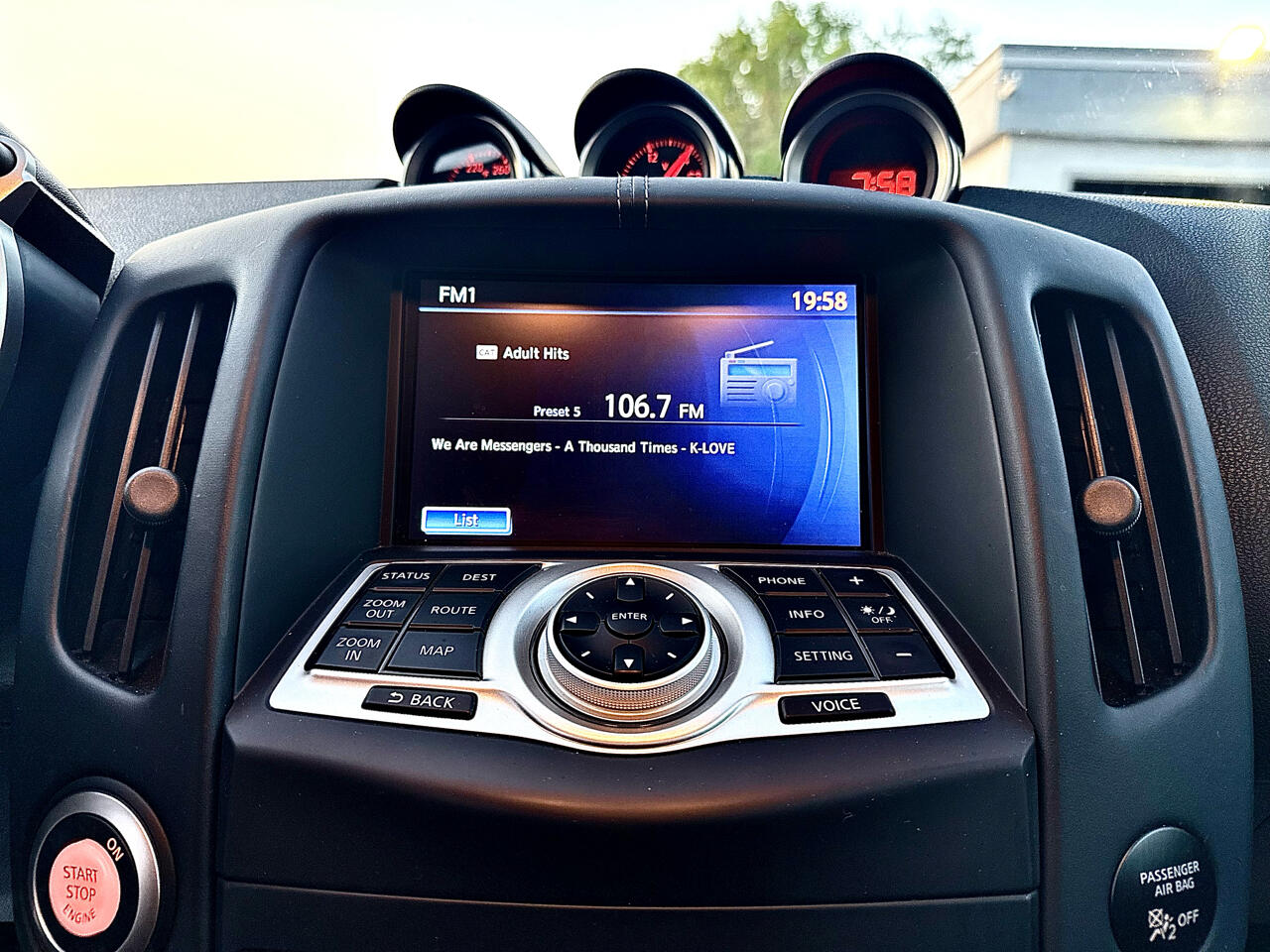 Vehicle image 20 of 30