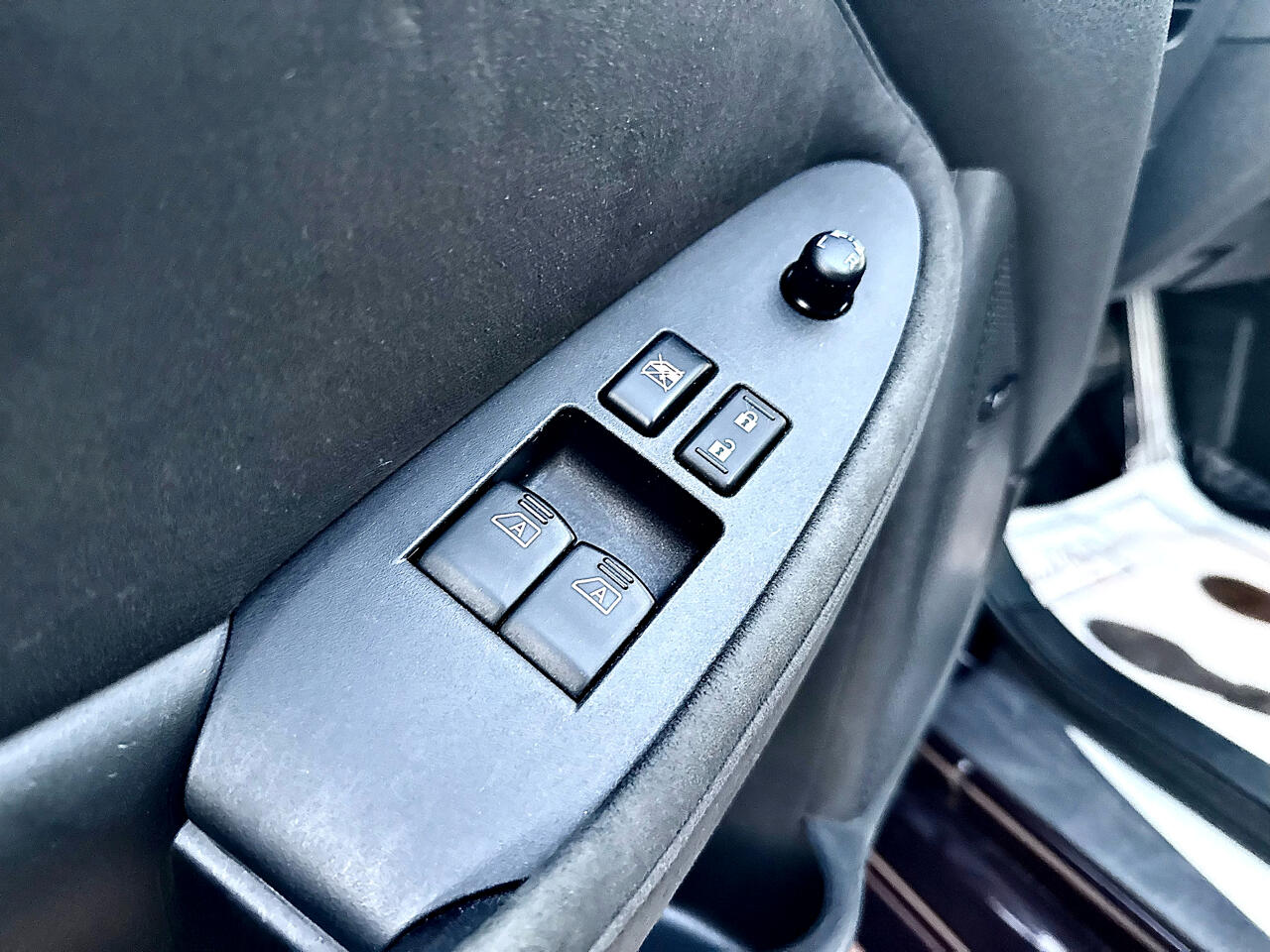 Vehicle image 11 of 30