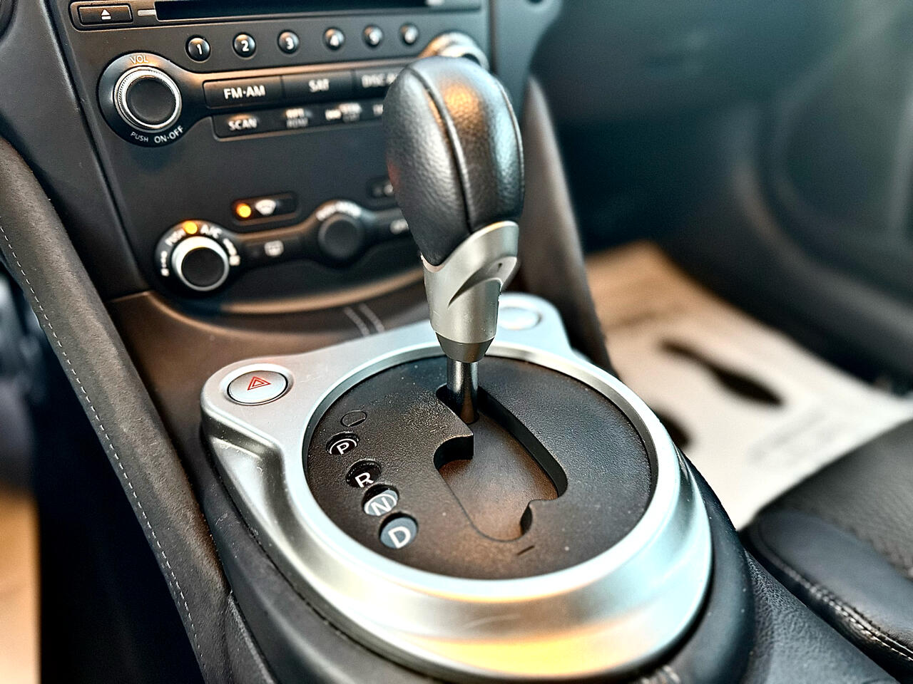 Vehicle image 23 of 30