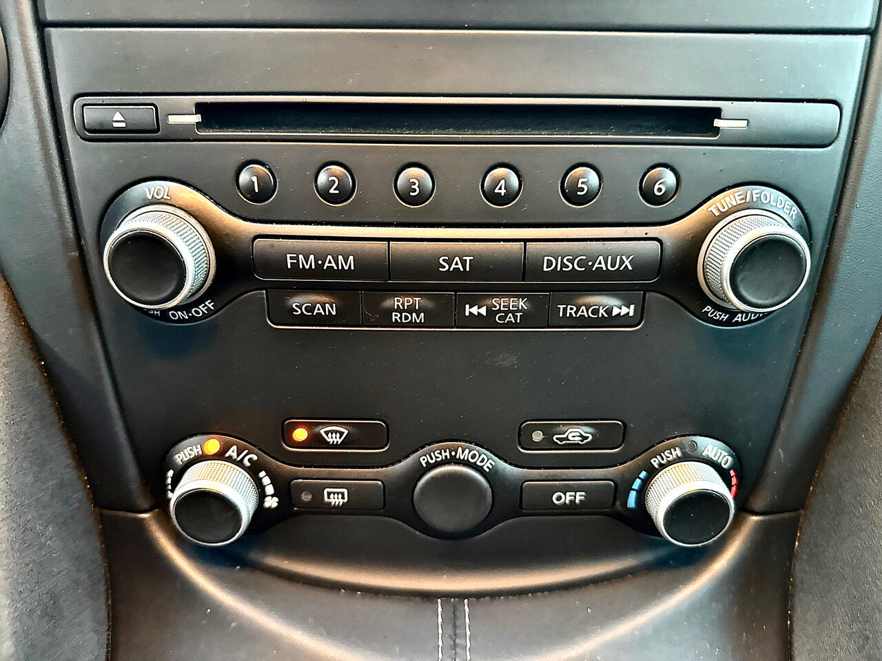Vehicle image 22 of 30
