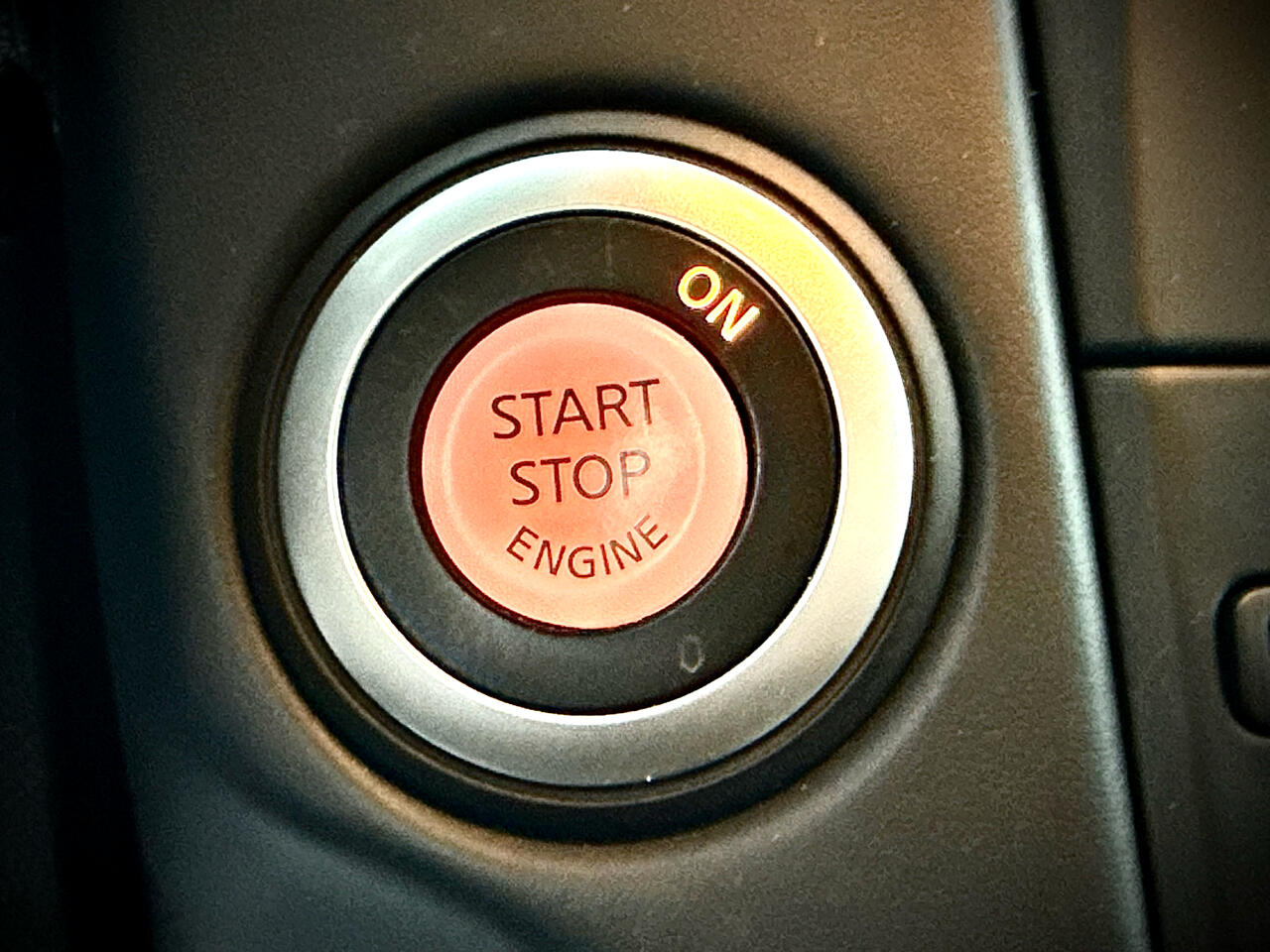 Vehicle image 19 of 30