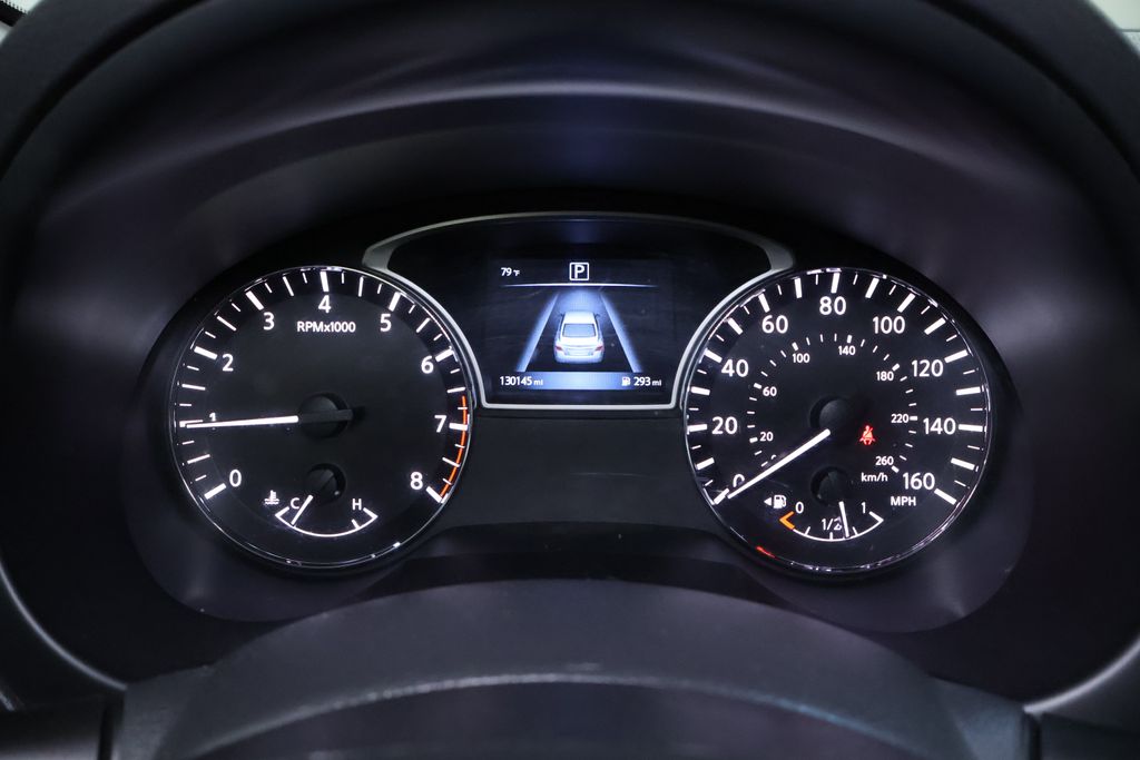 Vehicle image 19 of 30