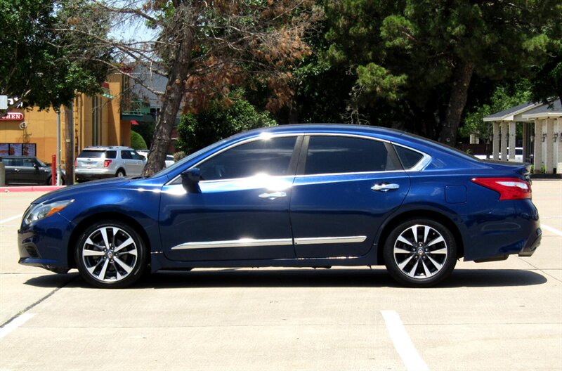 Vehicle image 8 of 35